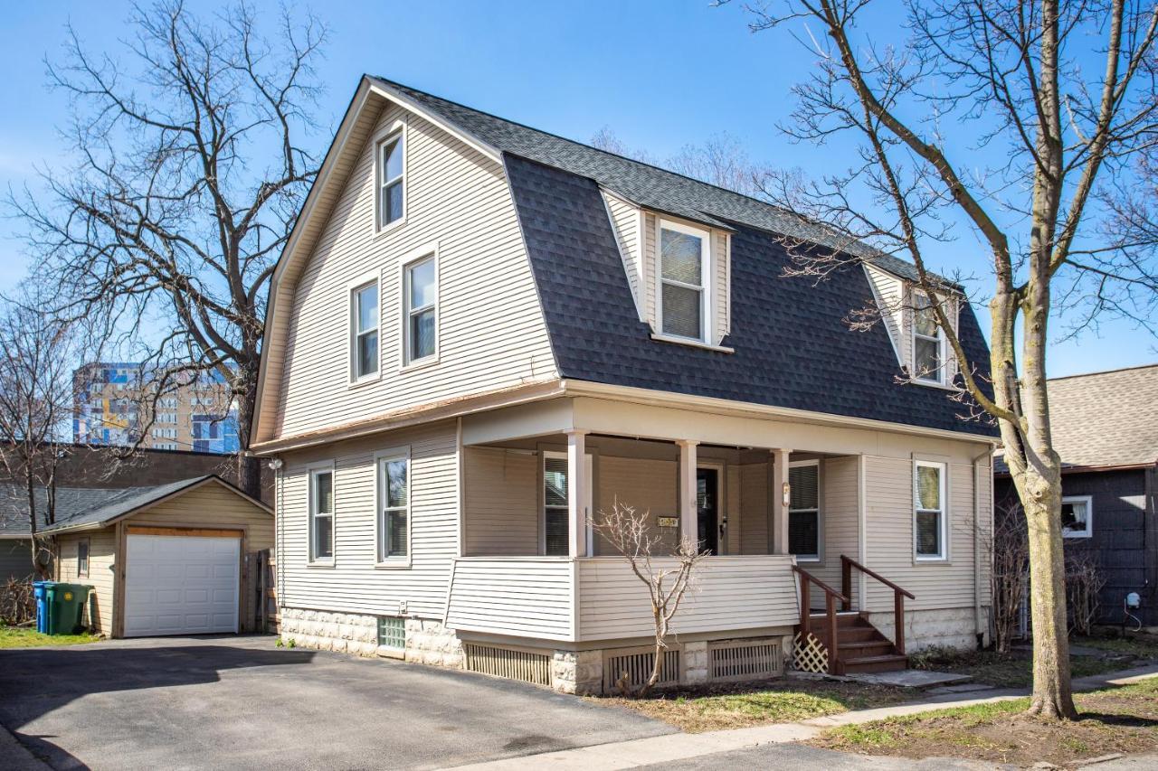 Spacious Home With In-Unit Laundry, Parking, 1Gb Wifi, & Patio Deck Rochester Exterior foto